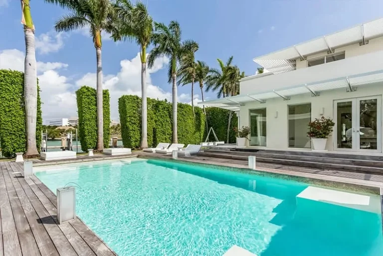Shakira quiere vender su mansión en Miami 